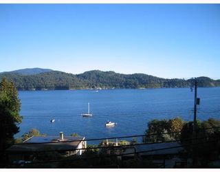 Photo 2: 901 MARINE Drive in Gibsons: Gibsons &amp; Area House for sale in "GRANTHAMS LANDING" (Sunshine Coast)  : MLS®# V671595