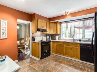 Photo 6: 5427 LAKEVIEW Drive SW in Calgary: Lakeview House for sale : MLS®# C4070733