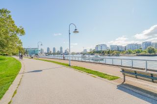 Photo 37: 805 980 COOPERAGE Way in Vancouver: Yaletown Condo for sale in "COOPERS POINTE by Concord Pacific" (Vancouver West)  : MLS®# R2614161