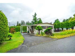Photo 3: 46 2035 MARTENS Street in Abbotsford: Abbotsford West Manufactured Home for sale in "Maplewood Estates" : MLS®# R2592215