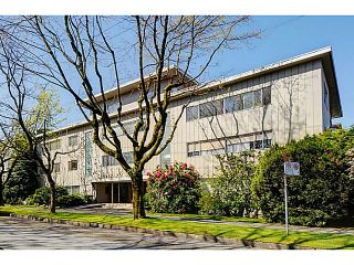 Photo 1: 303 2825 SPRUCE Street in Vancouver: Fairview VW Condo for sale in "Fairview" (Vancouver West)  : MLS®# V1053571