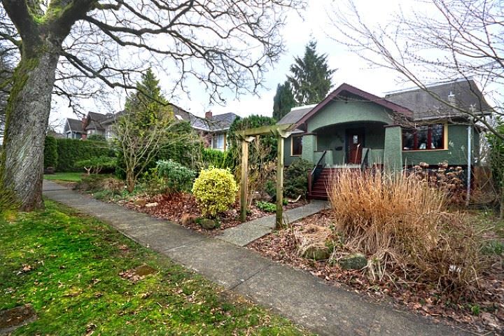 Main Photo: 3870 W KING EDWARD AVENUE in Vancouver: Dunbar House for sale (Vancouver West)  : MLS®# R2481334