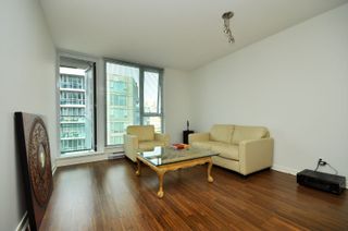 Photo 21: 2301 233 ROBSON Street in Vancouver: Downtown VW Condo for sale in "TV TOWERS 2" (Vancouver West)  : MLS®# V783514