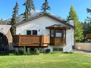 Photo 1: 130 Settler Way: Canmore Detached for sale : MLS®# A2123844