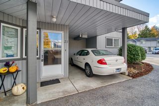 Photo 1: 21 5761 WHARF Avenue in Sechelt: Sechelt District Townhouse for sale in "Royal Reach" (Sunshine Coast)  : MLS®# R2736703