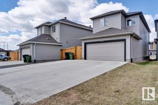 Photo 2: 2479 14 Avenue in Edmonton: Zone 30 House for sale : MLS®# E4385626