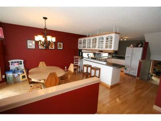 Photo 4: 250 25 Avenue NE in CALGARY: Tuxedo Residential Detached Single Family for sale (Calgary)  : MLS®# C3421200