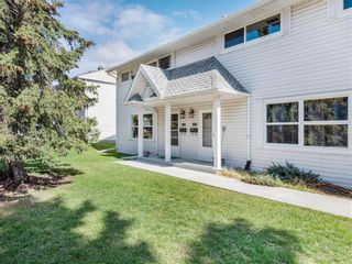 Photo 2: 664 Merrill Drive NE in Calgary: Winston Heights/Mountview Row/Townhouse for sale : MLS®# A1194199