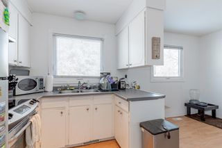 Photo 12: 6236 Blackthorn Crescent NE in Calgary: Thorncliffe Detached for sale : MLS®# A2031097