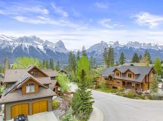 Photo 3: 425 Eagle Heights: Canmore Detached for sale : MLS®# A1210883