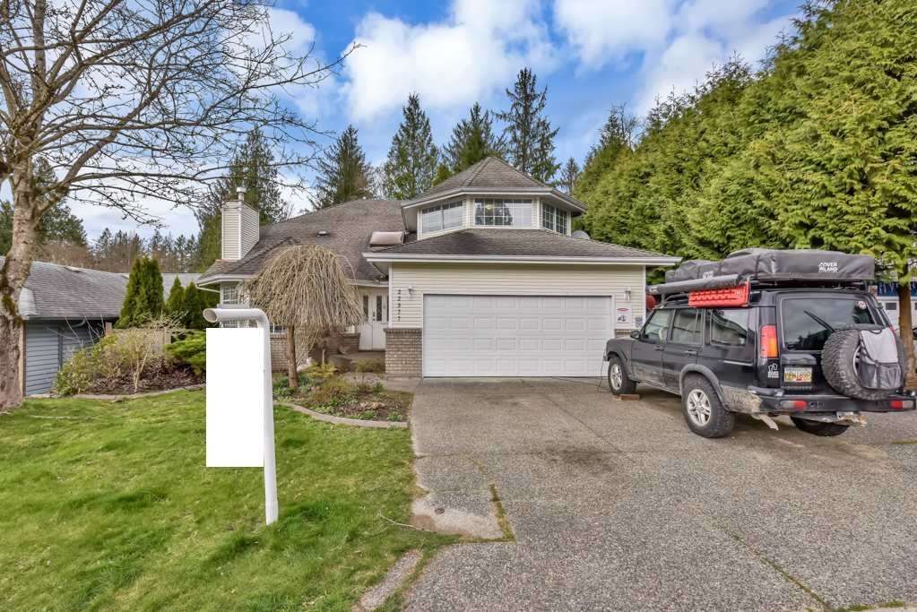 Main Photo: 22977 126 Avenue in Maple Ridge: East Central House for sale : MLS®# R2558273