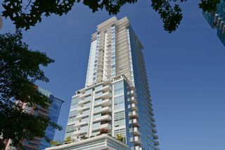Main Photo: 802 1139 W CORDOVA Street in Vancouver: Coal Harbour Condo for sale in "TWO HARBOUR GREEN" (Vancouver West)  : MLS®# V1082204