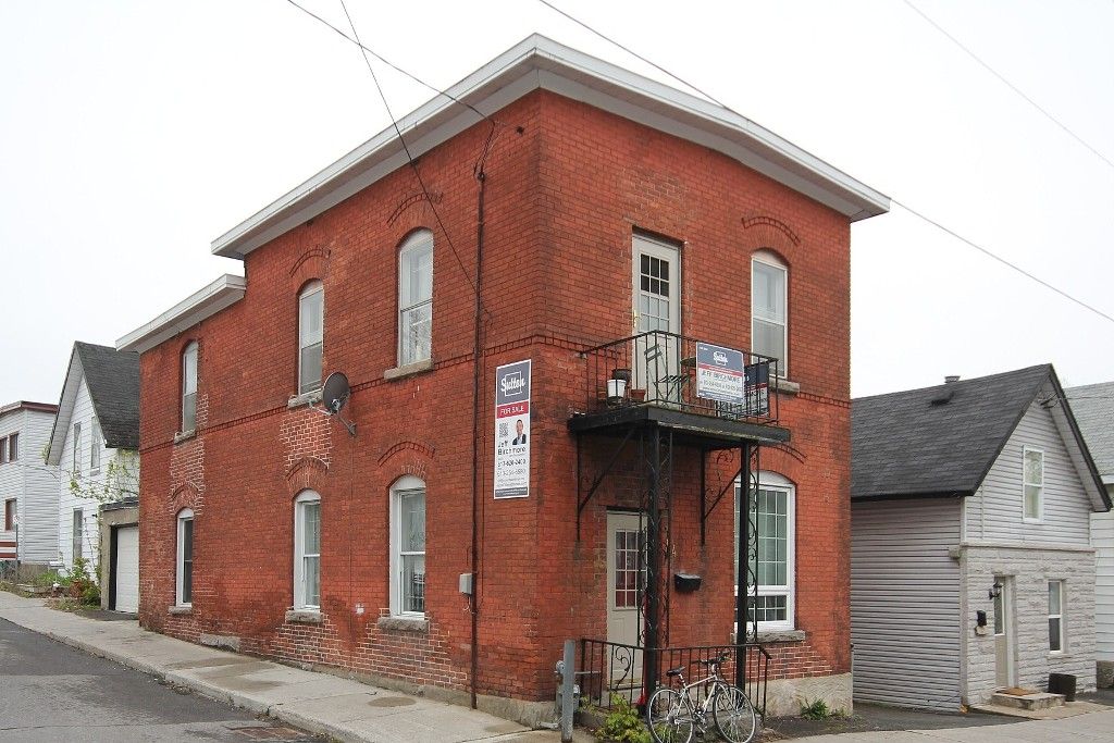 Main Photo: 44 Garland Street in Ottawa: Hintonburg Residential for sale ()  : MLS®# 829667