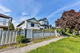 Photo 2: 423 E 55TH Avenue in Vancouver: South Vancouver House for sale (Vancouver East)  : MLS®# R2582159