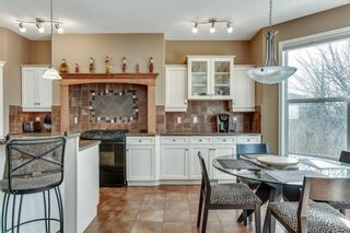 Photo 11: 90 STRATHLEA Crescent SW in Calgary: Strathcona Park Detached for sale : MLS®# C4289258