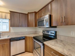 Photo 5: 16 39884 GOVERNMENT Road in Squamish: Northyards Manufactured Home for sale in "Sousters Mobile Home Park" : MLS®# R2839199