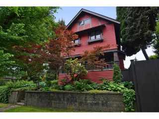 Photo 1: 902 W 23RD Avenue in Vancouver: Cambie House for sale in "DOUGLAS PARK" (Vancouver West)  : MLS®# V1125620