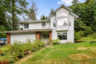 Main Photo: 8928 HAMMOND Street in Mission: Mission BC House for sale : MLS®# R2729134