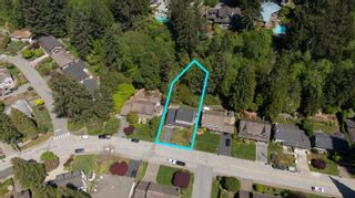 Photo 3: 4062 RUBY Avenue in North Vancouver: Edgemont House for sale : MLS®# R2864009