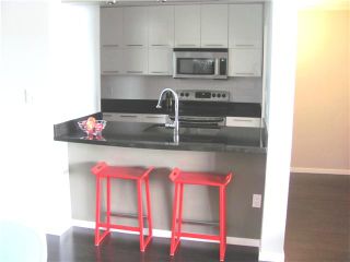 Photo 5: 204 3 K DE K Court in New Westminster: Quay Condo for sale in "QUAYSIDE TERRACE" : MLS®# V945400