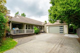 Photo 1: 21613 44A Avenue in Langley: Murrayville House for sale : MLS®# R2747303