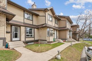 Main Photo: 40 Range Gardens NW in Calgary: Ranchlands Row/Townhouse for sale : MLS®# A2122528