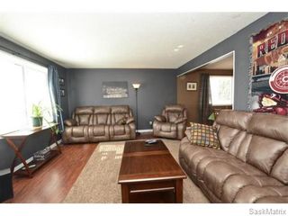 Photo 4: 4910 SHERWOOD Drive in Regina: Regent Park Single Family Dwelling for sale (Regina Area 02)  : MLS®# 565264