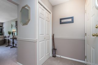 Photo 3: 202 32691 GARIBALDI Drive in Abbotsford: Abbotsford West Townhouse for sale in "Carriage Lane" : MLS®# R2904296