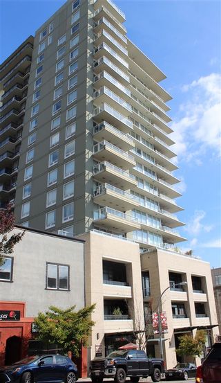 Photo 1: 1806 39 SIXTH Street in New Westminster: Downtown NW Condo for sale in "QUANTUM" : MLS®# R2408457