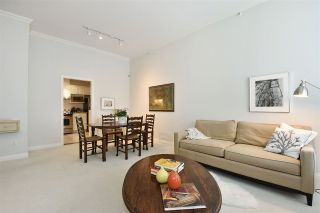 Photo 10: 405 5735 HAMPTON Place in Vancouver: University VW Condo for sale in "The Bristol" (Vancouver West)  : MLS®# R2236693