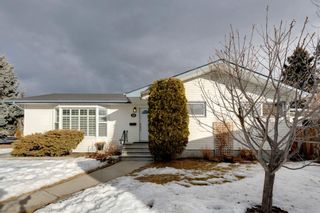 Main Photo: 40 Glenview Drive SW in Calgary: Glendale Detached for sale : MLS®# A1173025