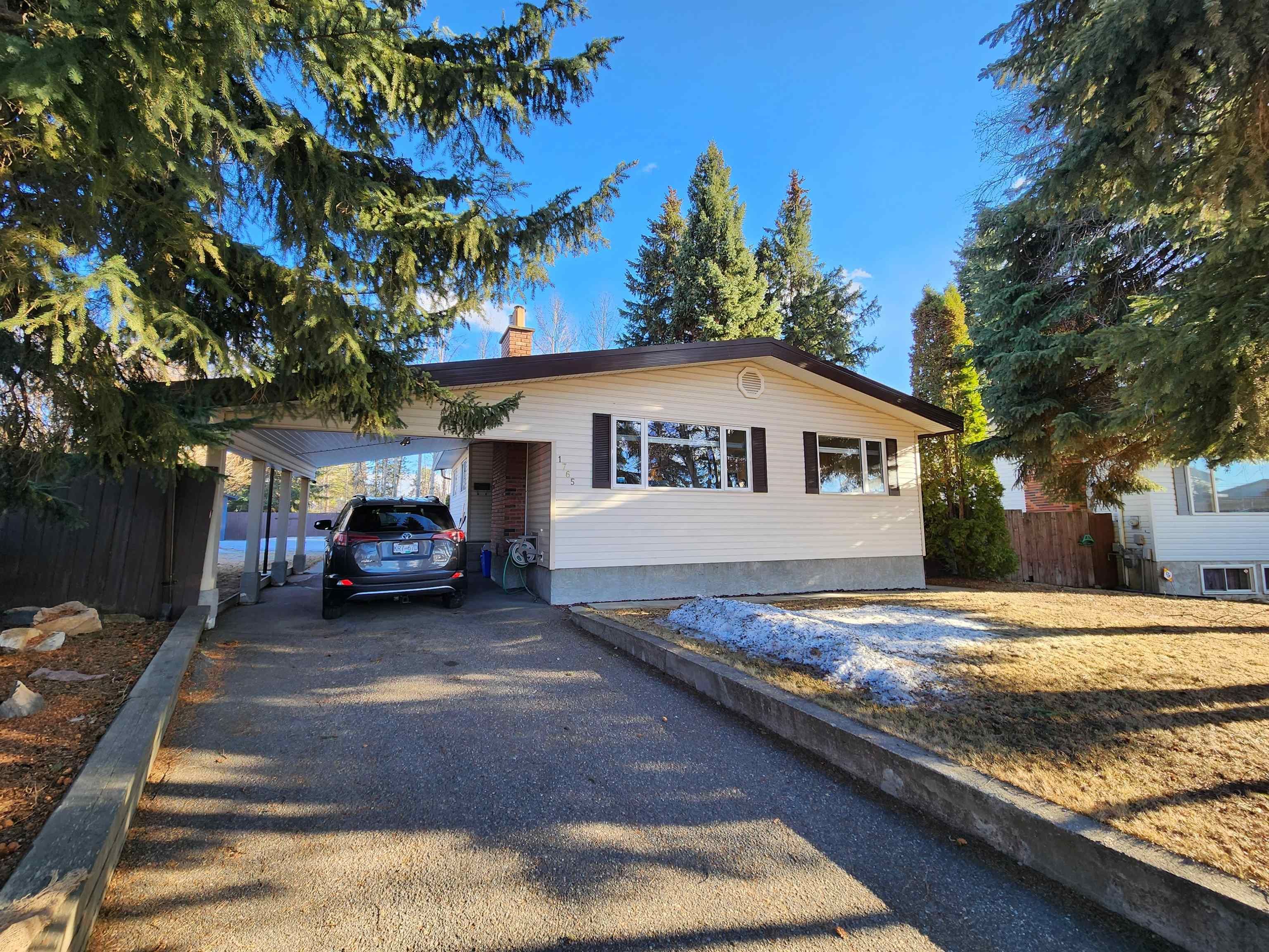Main Photo: 1765 REBMAN Crescent in Prince George: Perry House for sale in "Perry" (PG City West)  : MLS®# R2768073