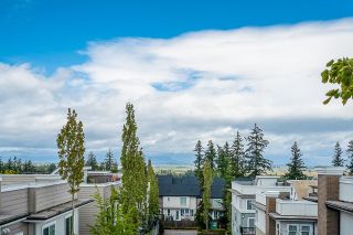 Photo 34: 14 15833 26 Avenue in Surrey: Grandview Surrey Townhouse for sale in "THE BROWNSTONES" (South Surrey White Rock)  : MLS®# R2690882