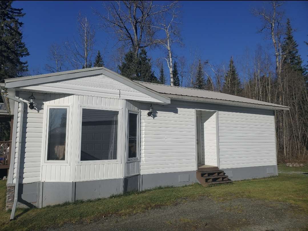 Main Photo: 2866 EVASKO Road in Prince George: South Blackburn Manufactured Home for sale in "SOUTH BLACKBURN" (PG City South East (Zone 75))  : MLS®# R2542635