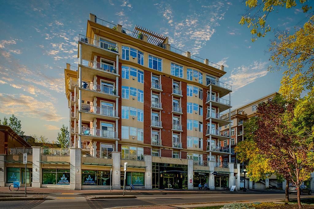 Main Photo: 201 280 Waterfront Drive in Winnipeg: Exchange District Condominium for sale (9A)  : MLS®# 202224252