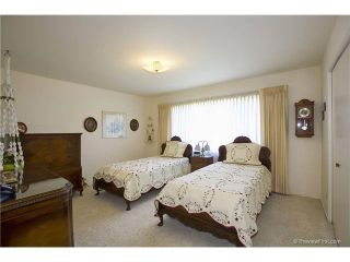 Photo 9: DEL CERRO House for sale : 4 bedrooms : 6185 LAMBDA DRIVE in San Diego