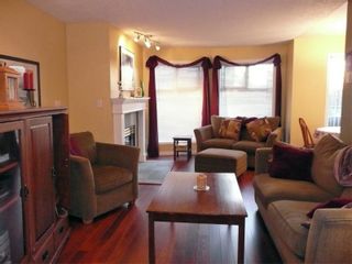 Photo 3: 894 Vernon Ave in Victoria: Residential for sale (205)  : MLS®# 270846