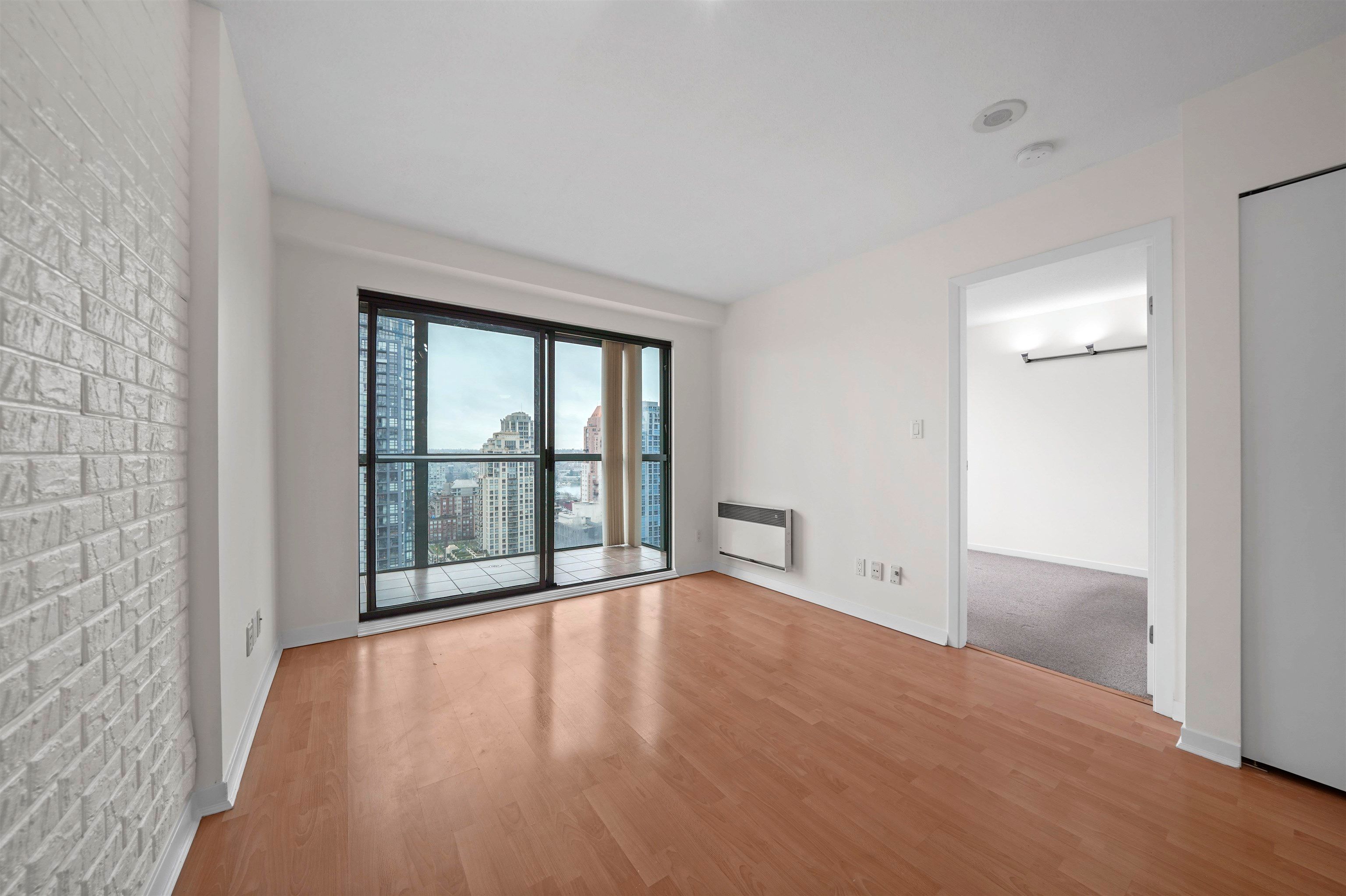 Main Photo: 2005 1188 HOWE Street in Vancouver: Downtown VW Condo for sale (Vancouver West)  : MLS®# R2651133
