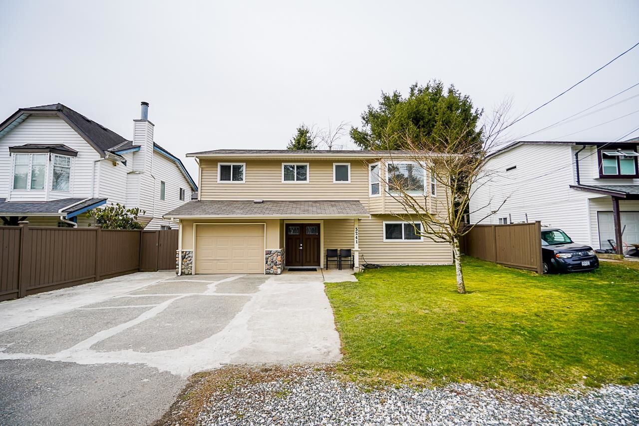 Main Photo: 3241 273 Street in Langley: Aldergrove Langley House for sale : MLS®# R2672834