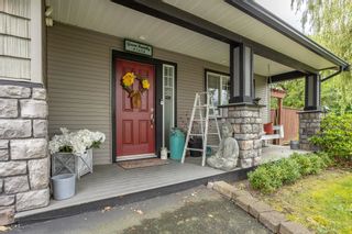 Photo 2: 41654 YARROW CENTRAL Road: Yarrow House for sale : MLS®# R2710625