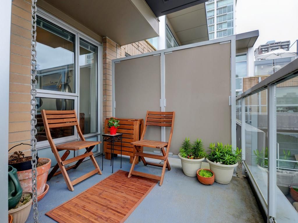 Photo 9: Photos: PH2 1288 CHESTERFIELD AVENUE in North Vancouver: Central Lonsdale Condo for sale : MLS®# R2171732