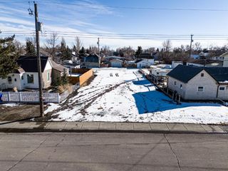 Photo 1: 325 50A Avenue: Claresholm Residential Land for sale : MLS®# A2111258
