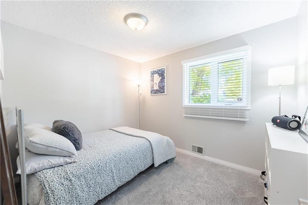 Photo 15: Photos: 2 Dallas Road in Winnipeg: Silver Heights Residential for sale (5F)  : MLS®# 202216615