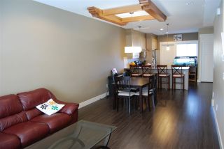 Photo 6: 7 7298 199A Street in Langley: Willoughby Heights Townhouse for sale in "York" : MLS®# R2050112
