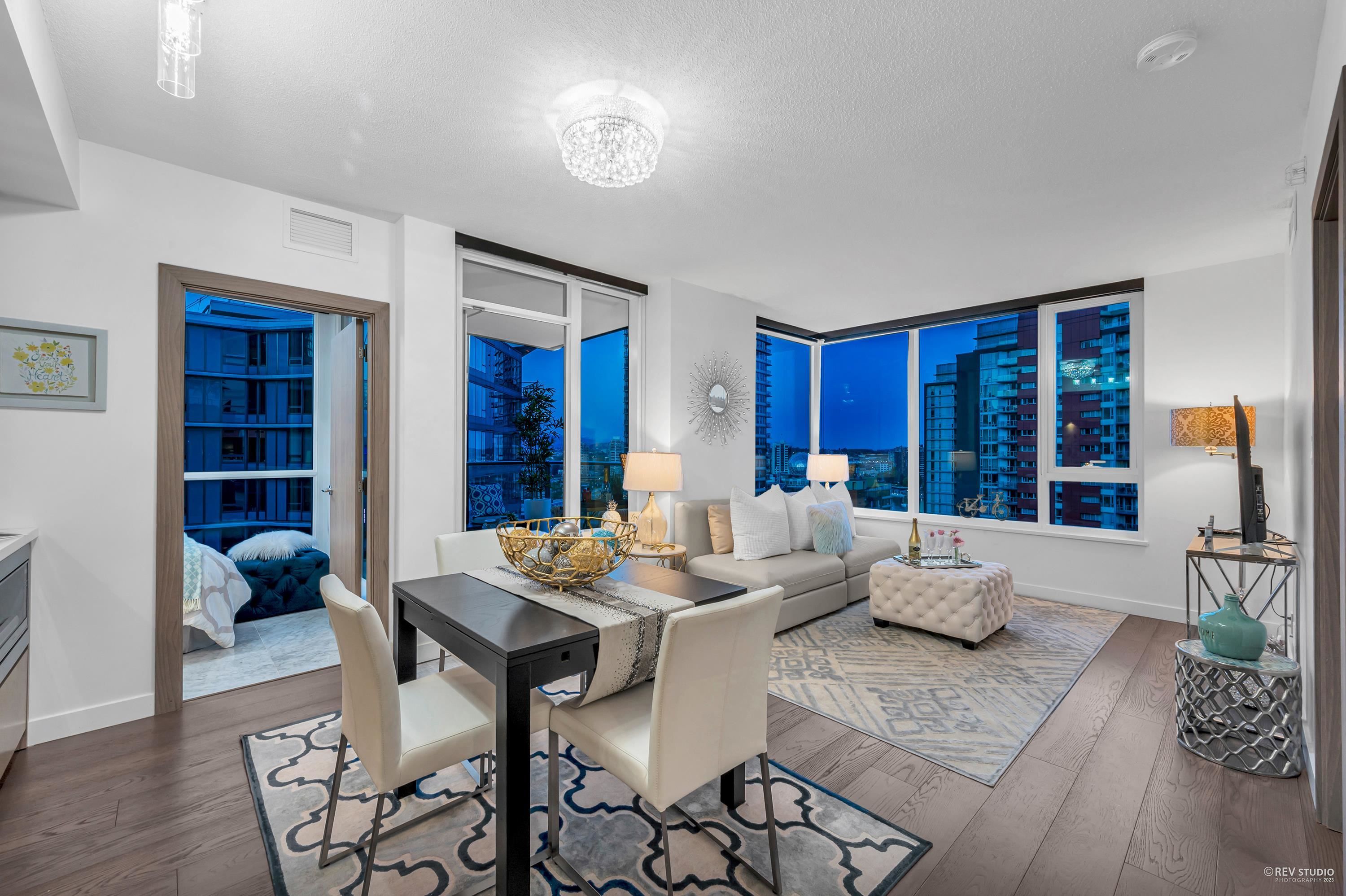 Main Photo: 1808 68 SMITHE Street in Vancouver: Downtown VW Condo for sale in "THE ONE PACIFIC" (Vancouver West)  : MLS®# R2772601