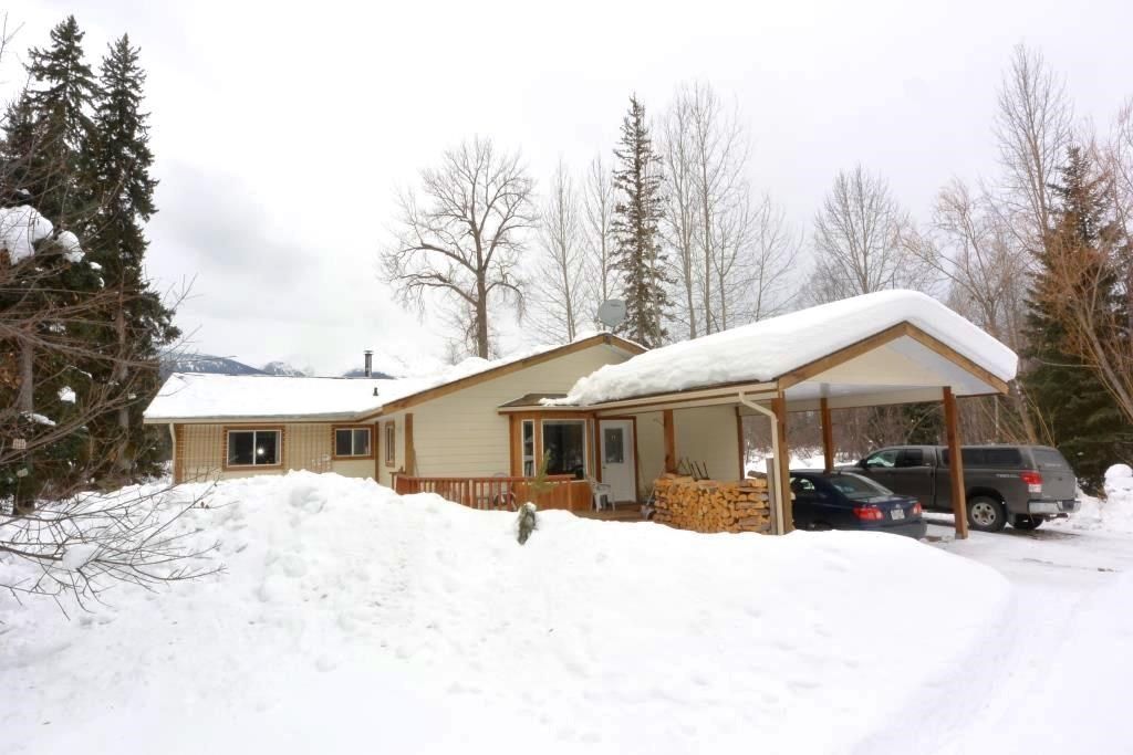 Main Photo: 2085 22ND Avenue in Smithers: Smithers - Rural House for sale (Smithers And Area (Zone 54))  : MLS®# R2243353