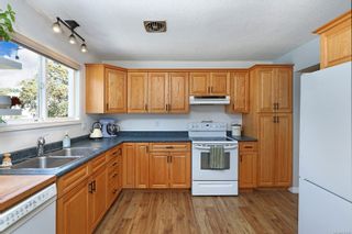 Photo 5: 1380 Hobson Ave in Courtenay: CV Courtenay East House for sale (Comox Valley)  : MLS®# 912745