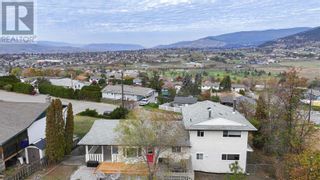 Photo 3: 174 Fenwick Road in Vernon: House for sale : MLS®# 10288083
