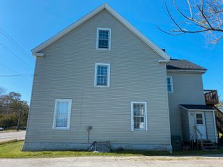 Photo 5: 68 Parade Street in Yarmouth: Town Central Multi-Family for sale : MLS®# 202321354