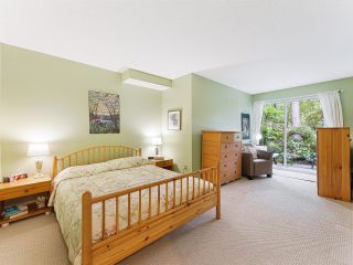 Photo 12: 34 9000 ASH GROVE Crescent in Burnaby: Forest Hills BN Townhouse for sale in "ASHBROOK PLACE" (Burnaby North)  : MLS®# R2733829